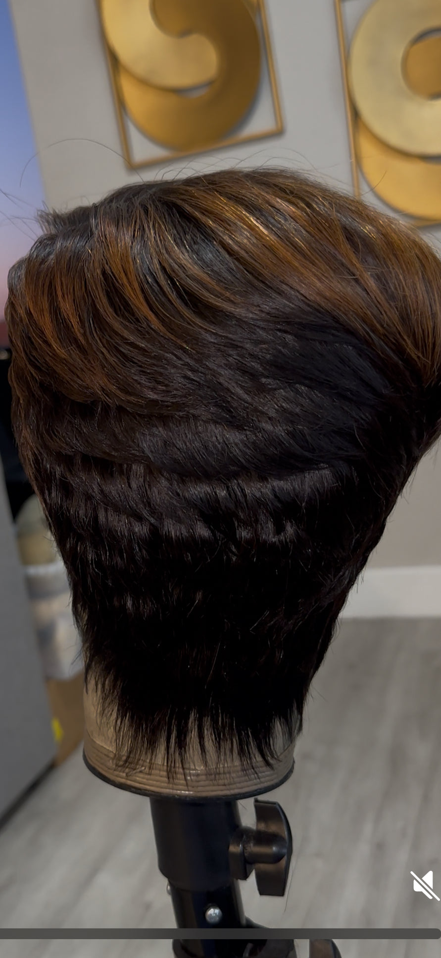 “Chanel“ Glueless wig